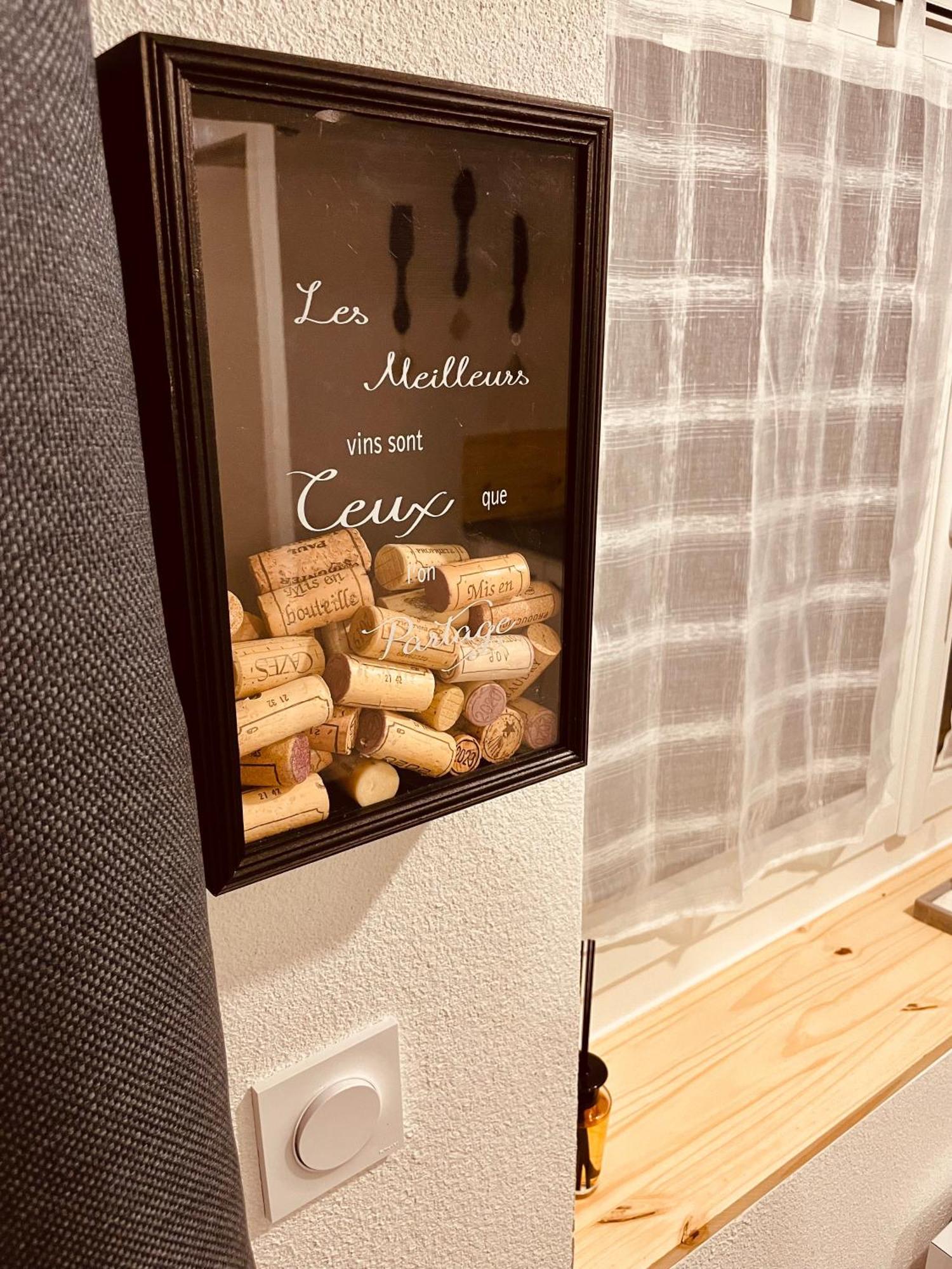 La Cave Aux Lumieres - Proche Centre-Ville - 2 Chambres - Wifi Renaison 외부 사진